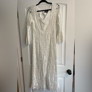 Lulu’s Size Medium Jumpsuit